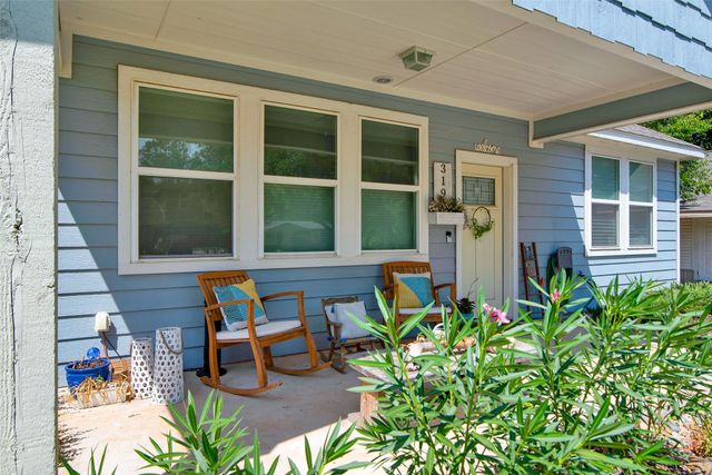 319 W Johnson Street, Denison, TX 75020