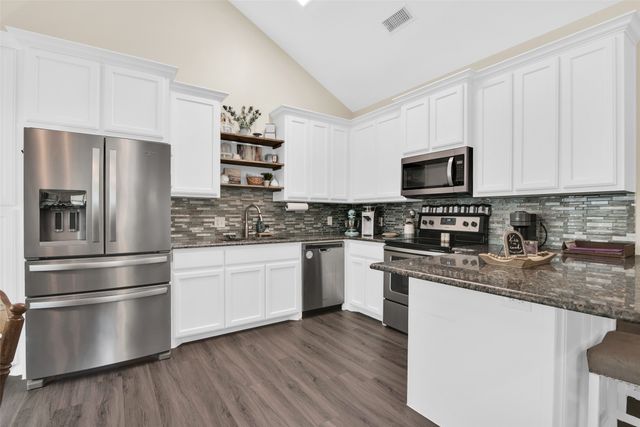 319 W Johnson Street, Denison, TX 75020