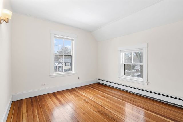 971 Webster St, Needham, MA 02492