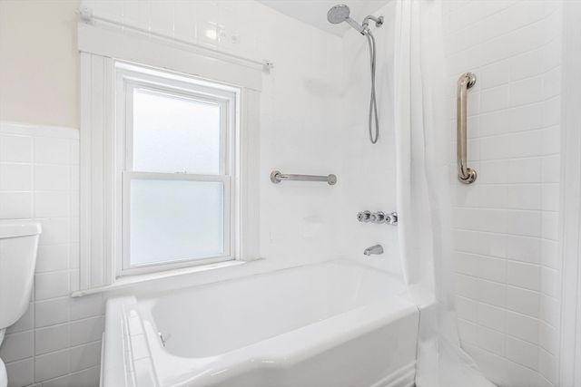 971 Webster St, Needham, MA 02492