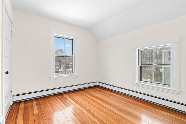 971 Webster St, Needham, MA 02492