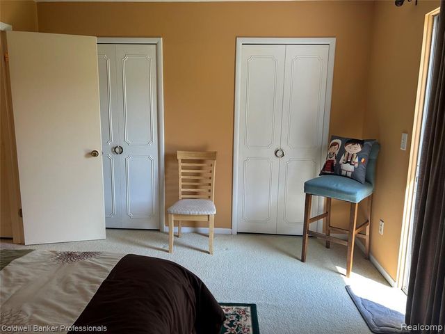 49936 Helfer Boulevard 8, Wixom, MI 48393