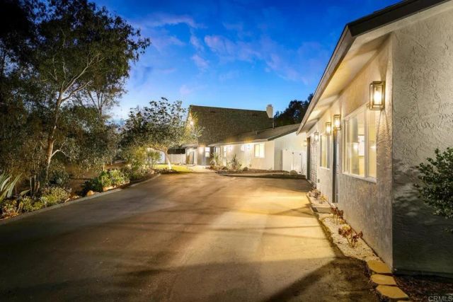 3611 Tierra De Dios, Escondido, CA 92025