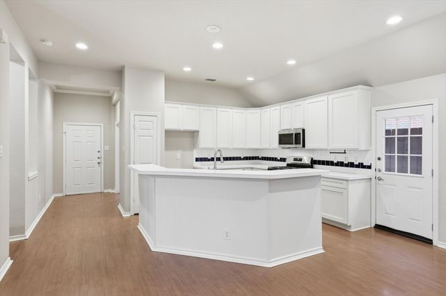 1846 Crosshaven Drive, Lewisville, TX 75077