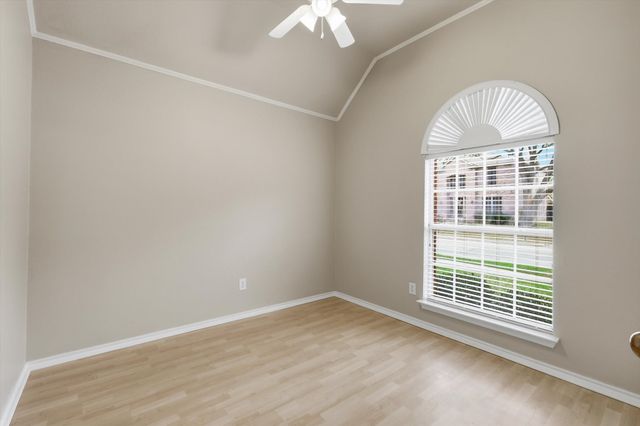 1846 Crosshaven Drive, Lewisville, TX 75077