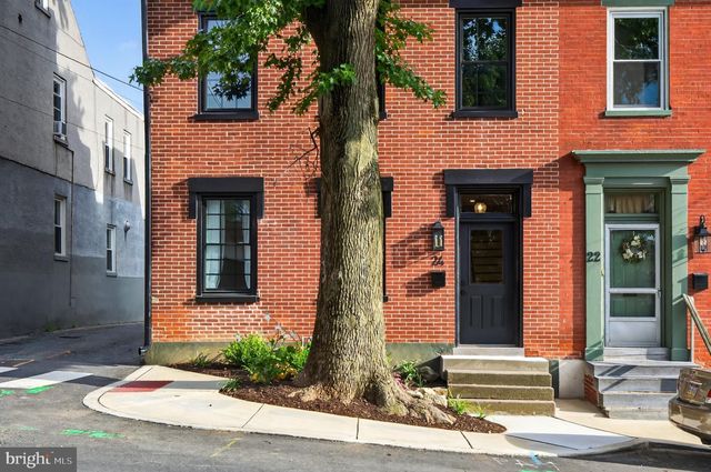 24 E FARNUM ST, Lancaster, PA 17602