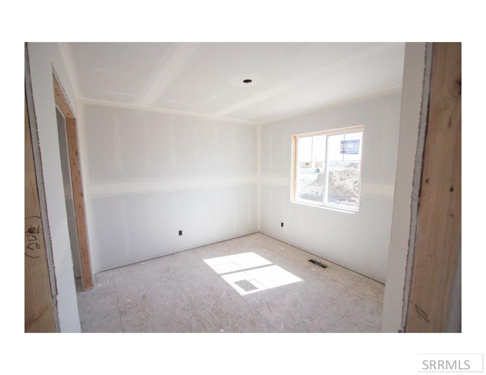 Image 23 of property listing at 3907 E 47th North, Rigby, ID 83442