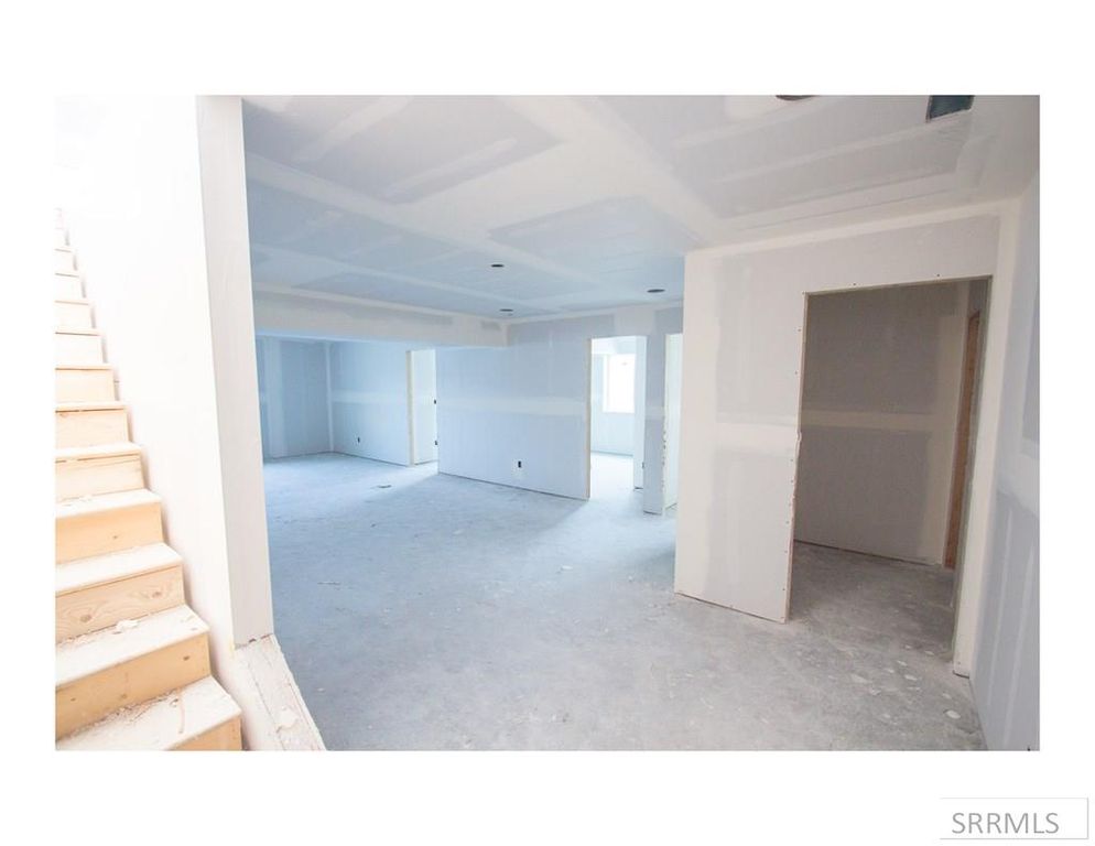Image 25 of property listing at 3907 E 47th North, Rigby, ID 83442
