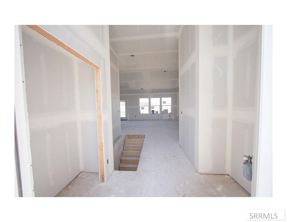 Image 4 of property listing at 3907 E 47th North, Rigby, ID 83442