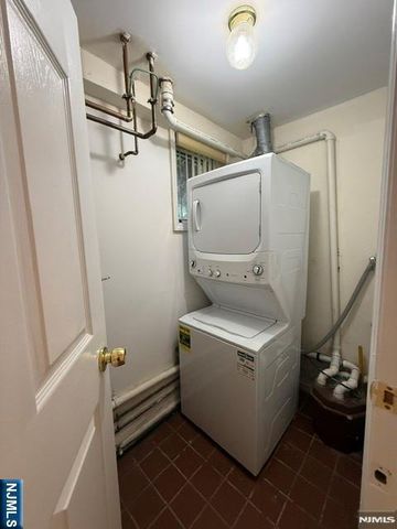 12 Cortland Place A, Tenafly, NJ 07670