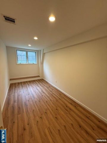12 Cortland Place A, Tenafly, NJ 07670