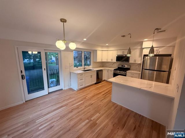 12 Cortland Place A, Tenafly, NJ 07670