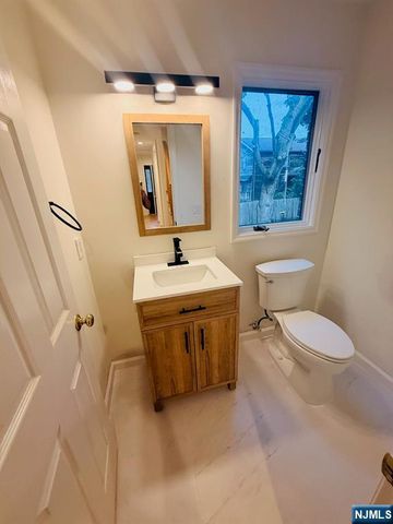 12 Cortland Place A, Tenafly, NJ 07670
