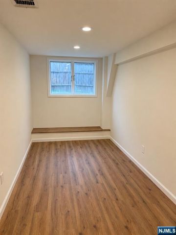 12 Cortland Place A, Tenafly, NJ 07670