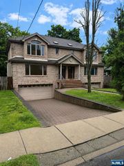 12 Cortland Place A, Tenafly, NJ 07670