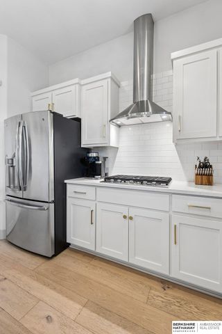 1611 S 208 Street, Elkhorn, NE 68022