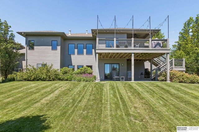1611 S 208 Street, Elkhorn, NE 68022