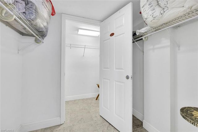 1 Bluebill AVE # 409, Naples, FL 34108