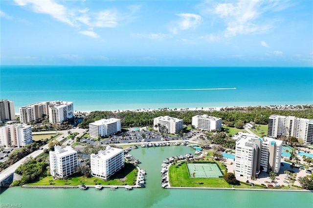 1 Bluebill AVE # 409, Naples, FL 34108