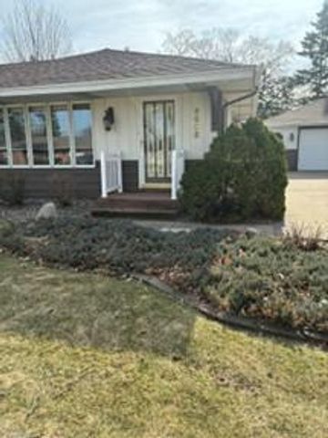 8603 Greystone Avenue S, Cottage Grove, MN 55016