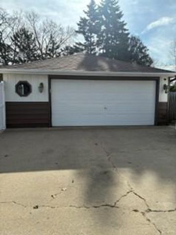 8603 Greystone Avenue S, Cottage Grove, MN 55016