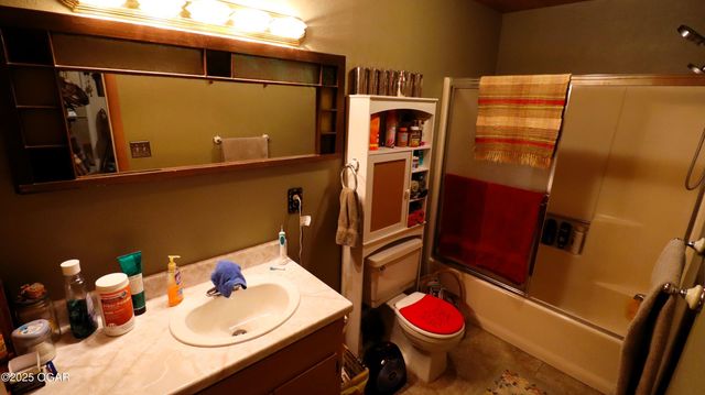 19905 S 1491 Road, Stockton, MO 65785