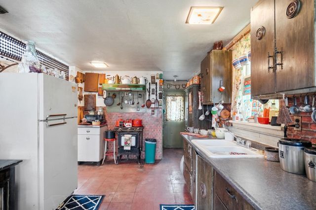 121 S Company Street, Baltimore, OH 43105