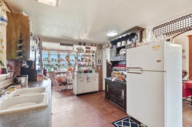 121 S Company Street, Baltimore, OH 43105