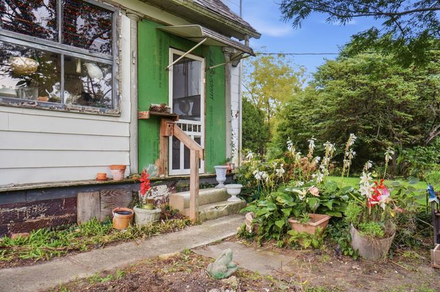 121 S Company Street, Baltimore, OH 43105