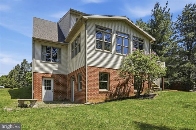 8624 ORCHARD DRIVE, Mercersburg, PA 17236
