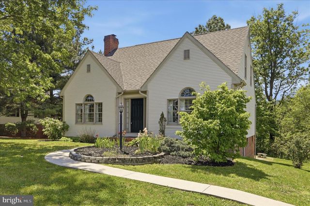 8624 ORCHARD DRIVE, Mercersburg, PA 17236