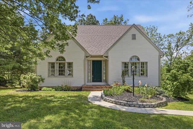 8624 ORCHARD DRIVE, Mercersburg, PA 17236