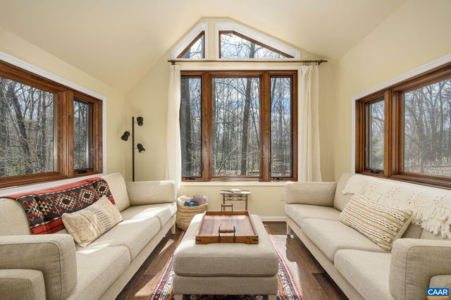 1688 STONEY CREEK DR, Charlottesville, VA 22902