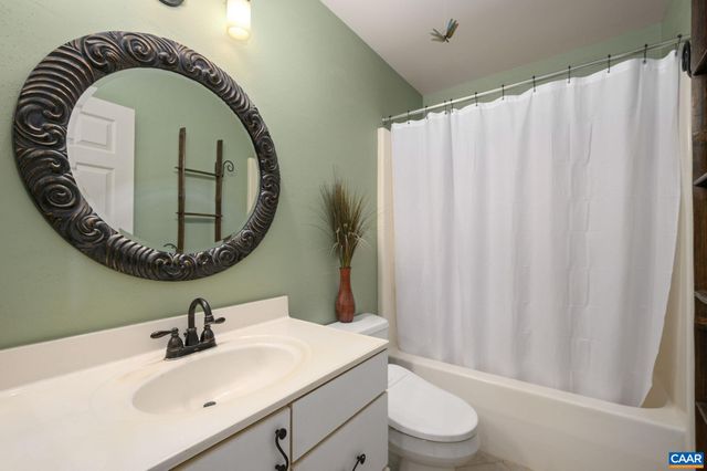 1688 STONEY CREEK DR, Charlottesville, VA 22902