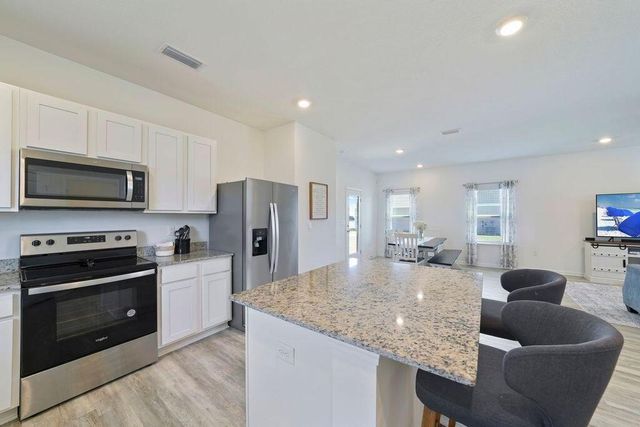 51 Woodsorrel Street, Freeport, FL 32439