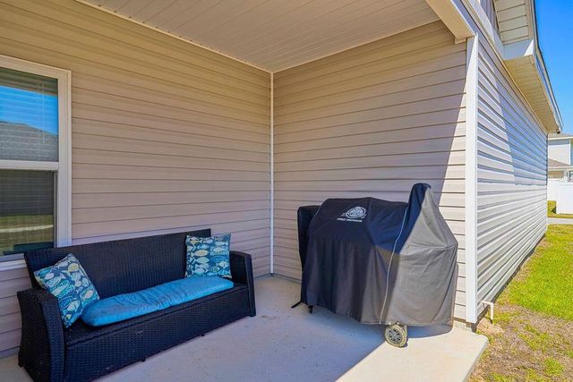 51 Woodsorrel Street, Freeport, FL 32439