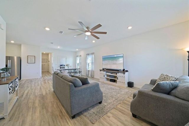 51 Woodsorrel Street, Freeport, FL 32439