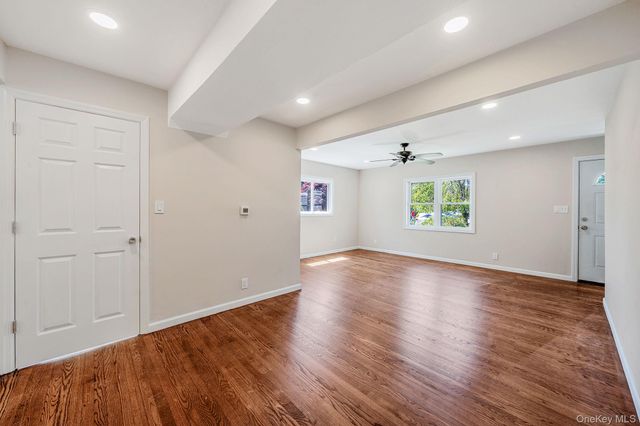 16 Hapsburg Place, Hempstead, NY 11550