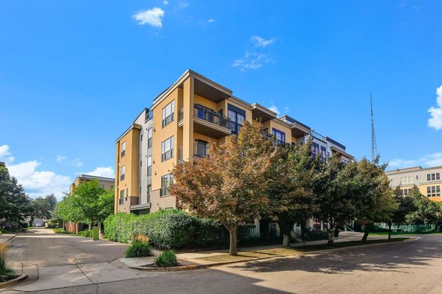 2566 Ellis Avenue 303, Saint Paul, MN 55114