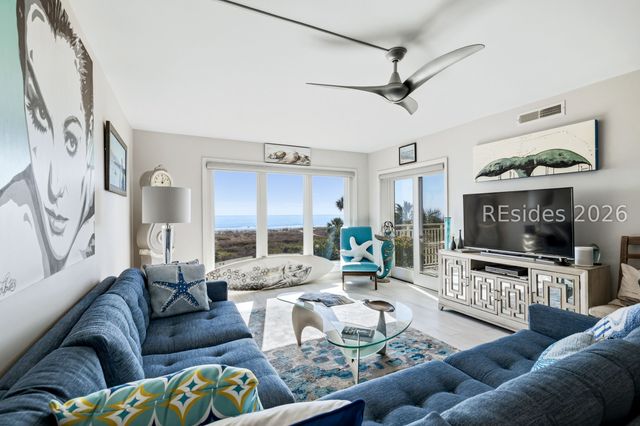 21 S Forest Beach Dr Apt 302, Hilton Head Island, SC 29928