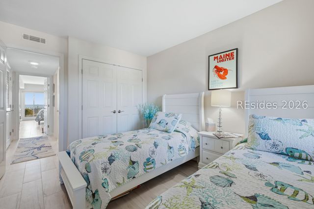 21 S Forest Beach Dr Apt 302, Hilton Head Island, SC 29928