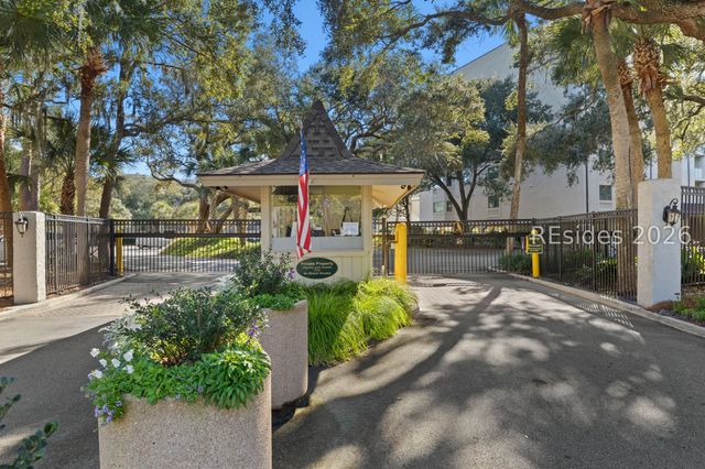 21 S Forest Beach Dr Apt 302, Hilton Head Island, SC 29928