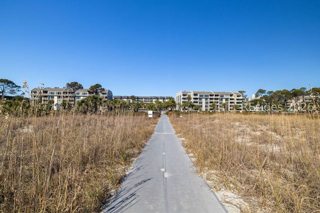 21 S Forest Beach Dr Apt 302, Hilton Head Island, SC 29928