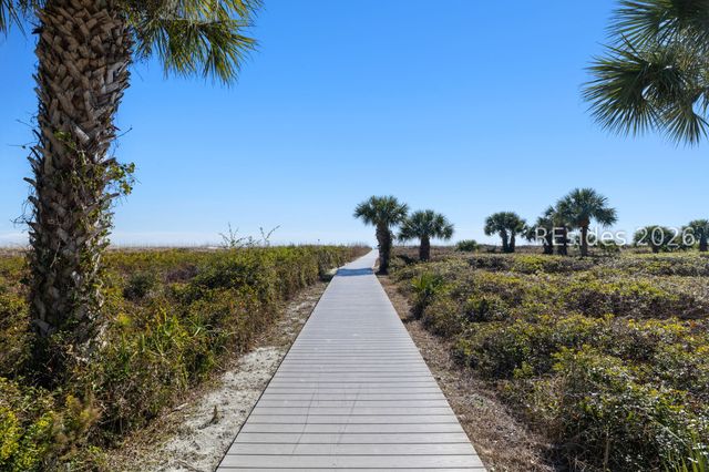 21 S Forest Beach Dr Apt 302, Hilton Head Island, SC 29928