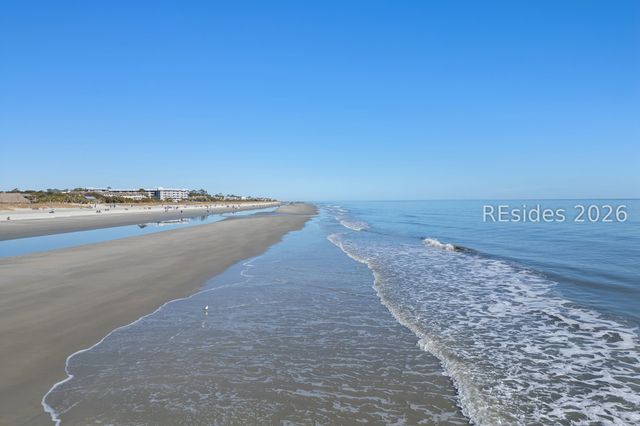 21 S Forest Beach Dr Apt 302, Hilton Head Island, SC 29928