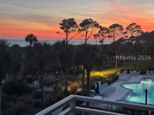 21 S Forest Beach Dr Apt 302, Hilton Head Island, SC 29928