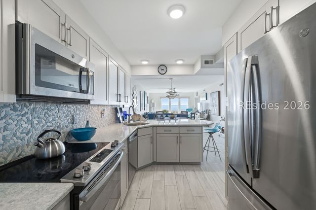21 S Forest Beach Dr Apt 302, Hilton Head Island, SC 29928