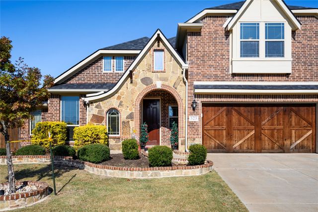 523 Stillwater Drive, Waxahachie, TX 75165