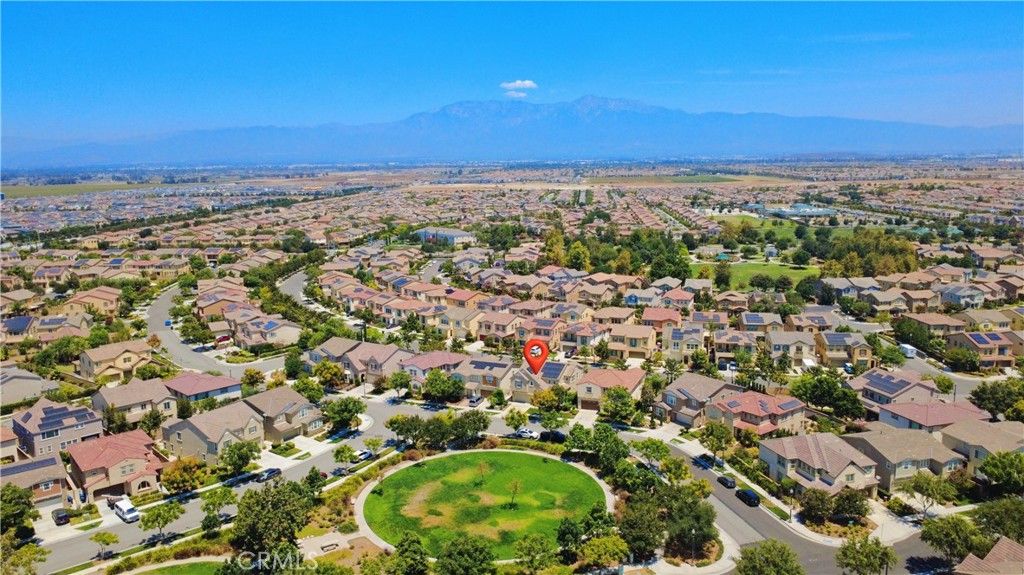 Image 2 of property listing at 5155 S Oxford Ln, Ontario, CA 91762