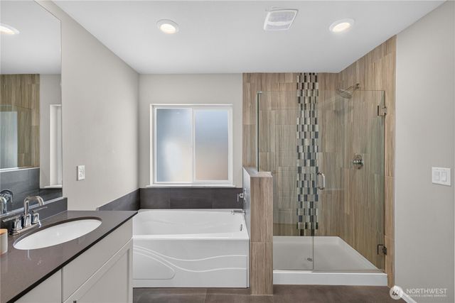 23714 229th Place SE, Maple Valley, WA 98038